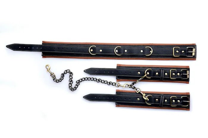Couples Master Series Coax Collar to Wrist Restraints